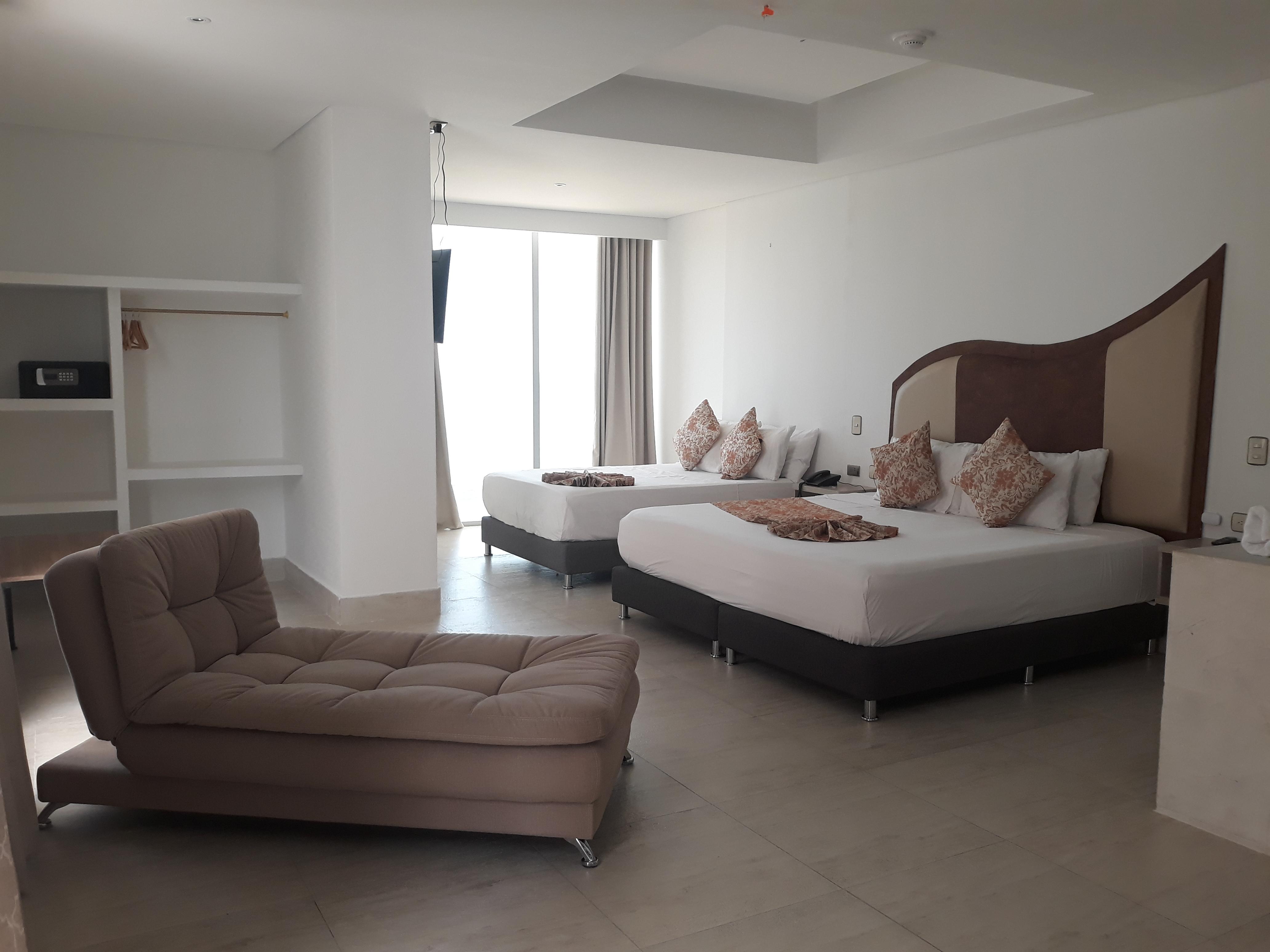 Hotel Cartagena Dubai Екстериор снимка